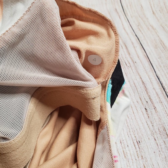 LULULEMON push your limit splatter paint tank top 4 - Picture 8 of 8